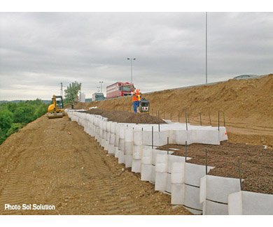 TERRAM Geocell used on a highway side
