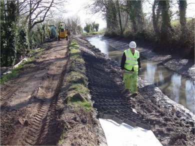 Canal slope erosion control using geocells from Terram
